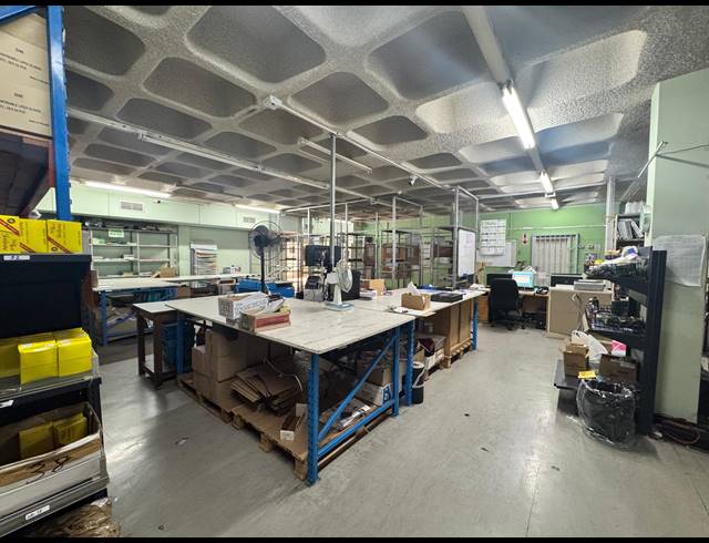 850M² WAREHOUSE FOR SALE IN BULWER
